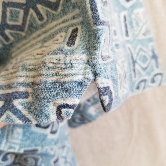 Vintage Columbia Shirt Mens M Button  Up Short Sleeve Hawaiian Blue Tribal Aztec - Picture 10 of 12